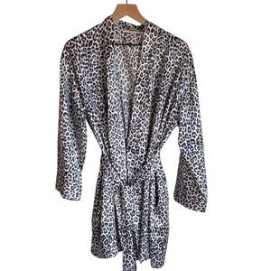 Victoria's Secret One Size Fits All Blue and Black Leopard Print Robe